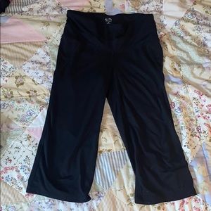 Black Champions Capri pants